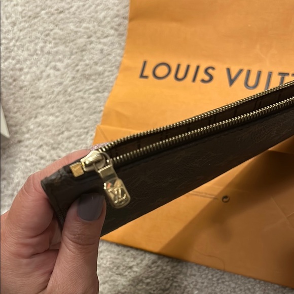 Louis Vuitton Brown Monogram Clutch - Picture 4 of 7